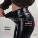 Calça de Couro Aveludada - HotLeg™ [COMPRE 1 LEVE 2] + Brinde Exclusivo